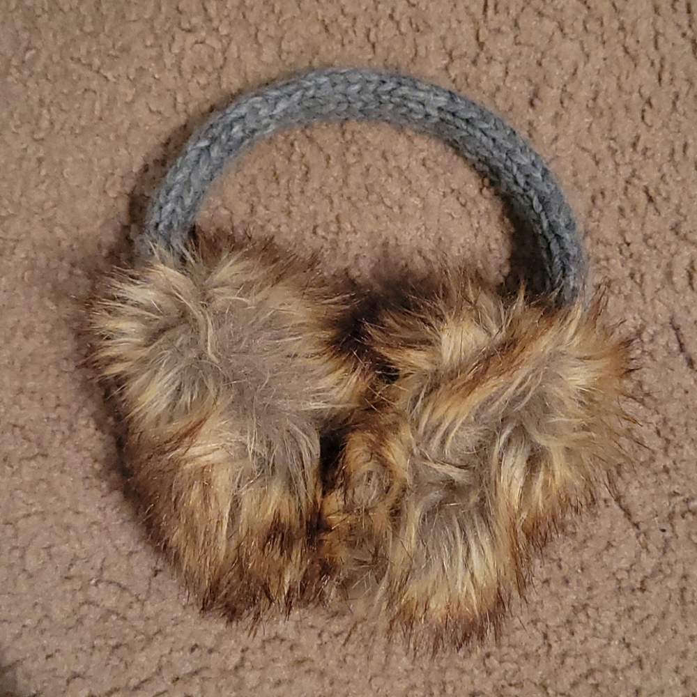 Fuzzy earmuffs